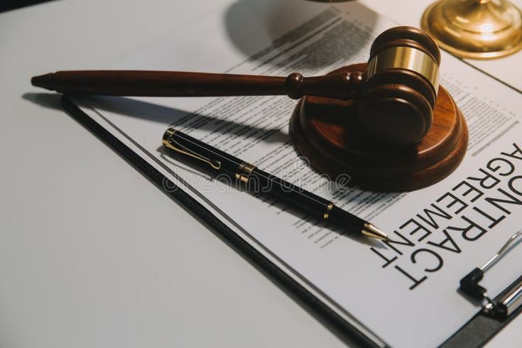 Legal rules for management contracts and controls for their drafting