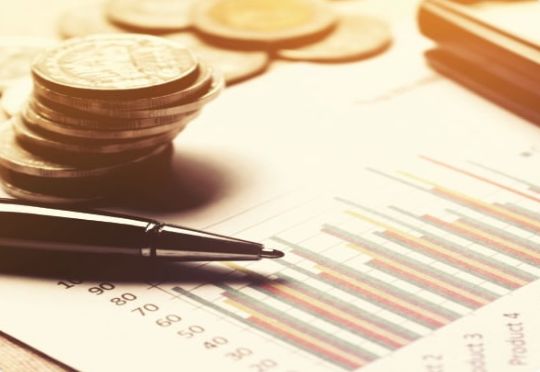 Cash review and management methods in accordance with international standards